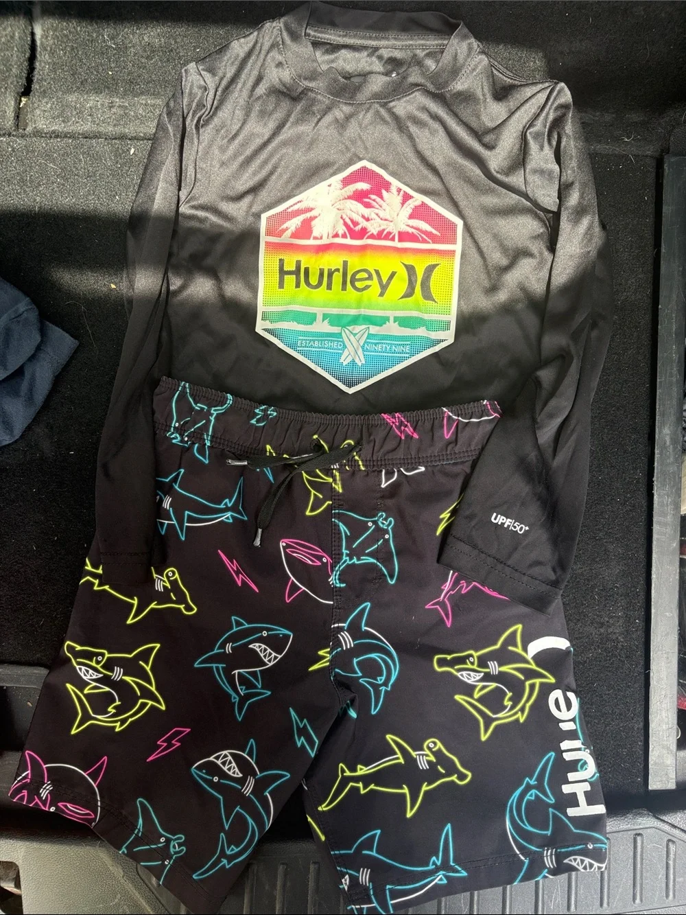 Hurley black long